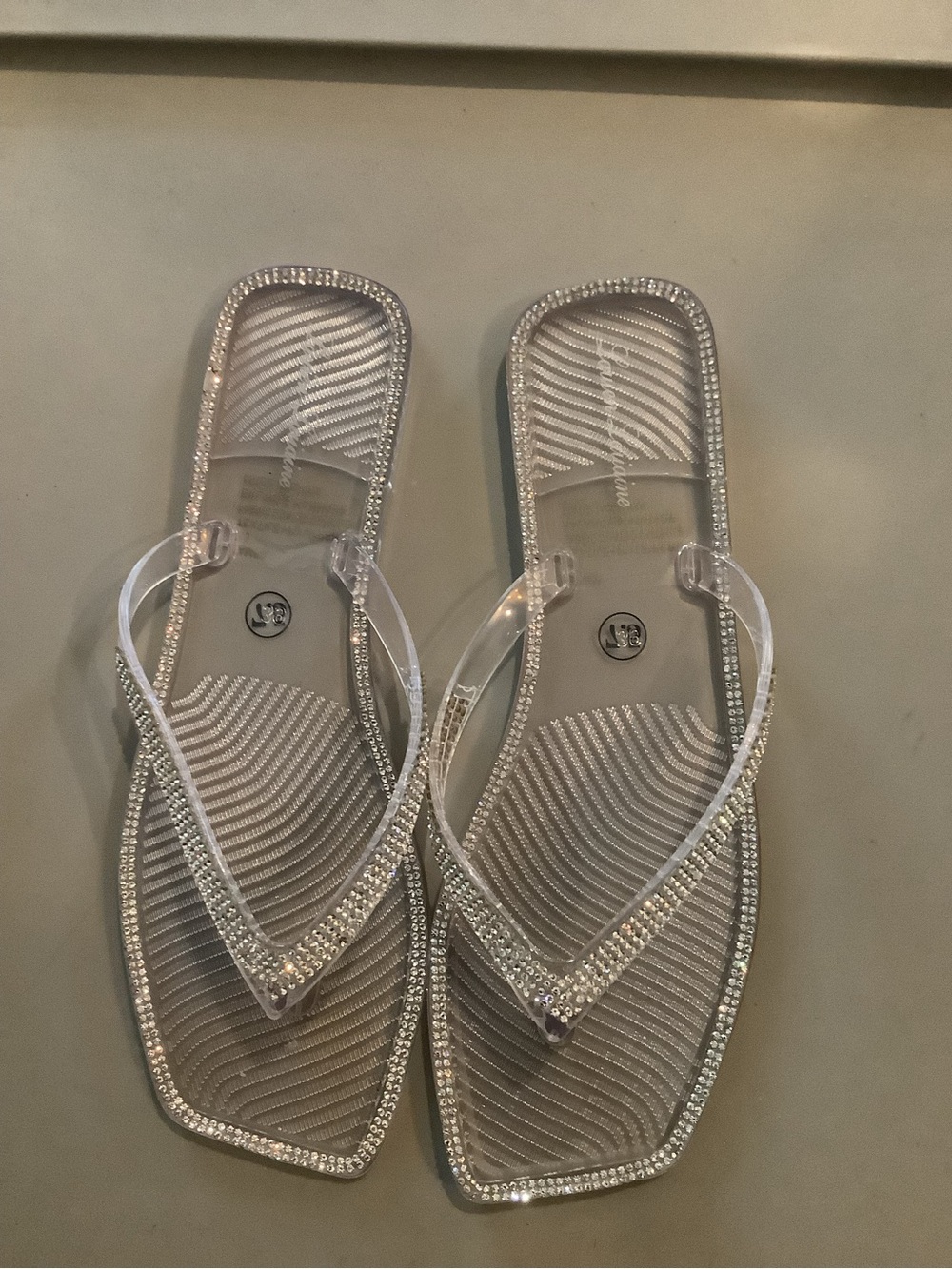 Lauren Lorraine Clear Crystal-Trim Sandals Size 7.5. Brand New